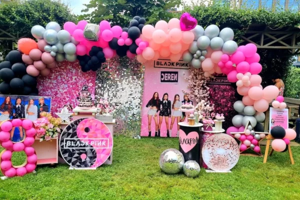 BLACK PINK KONSEPT